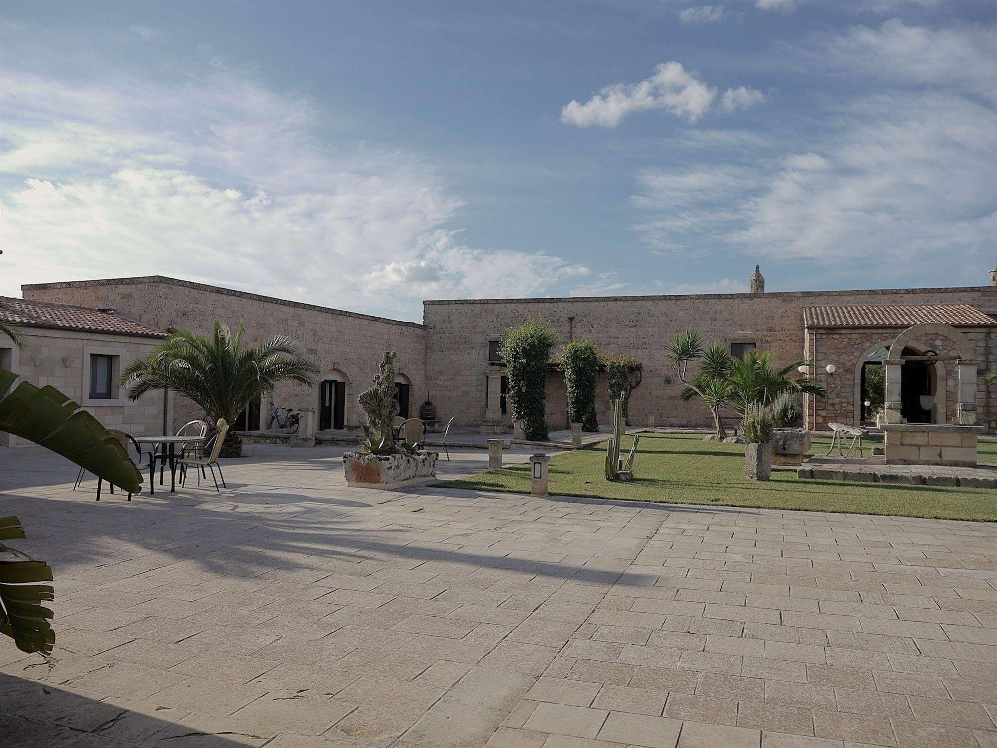 Tenuta Masseria & Chicco Rizzo *